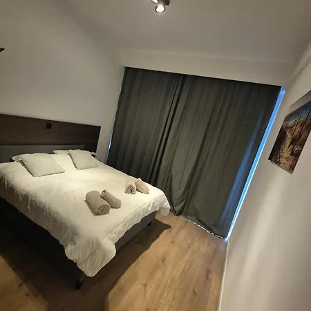 Havenzicht Apartman *